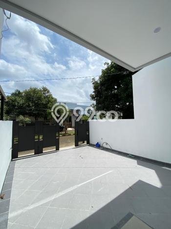 Dijual Rumah 4 Kamar Lokasi Ideal Nyaman dan Strategis di Serpong Utara Dijual Rumah 4 Kamar Lokasi Ideal Nyaman dan Strategis di Serpong Utara
