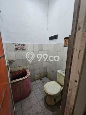 Unit Gudang disewakan di Waru Sidoarjo dengan LT 300m2 / LB 300m2 Unit Gudang disewakan di Waru Sidoarjo dengan LT 300m2 / LB 300m2