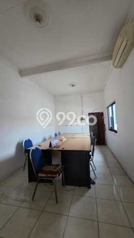 Unit Komersial Disewakan di Surabaya Area Strategis Harga Kompetitif Unit Komersial Disewakan di Surabaya Area Strategis Harga Kompetitif