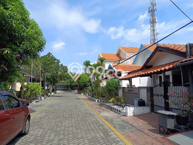 Jual Rumah Eksklusif 4 KT di Kebraon, Surabaya Jual Rumah Eksklusif 4 KT di Kebraon, Surabaya