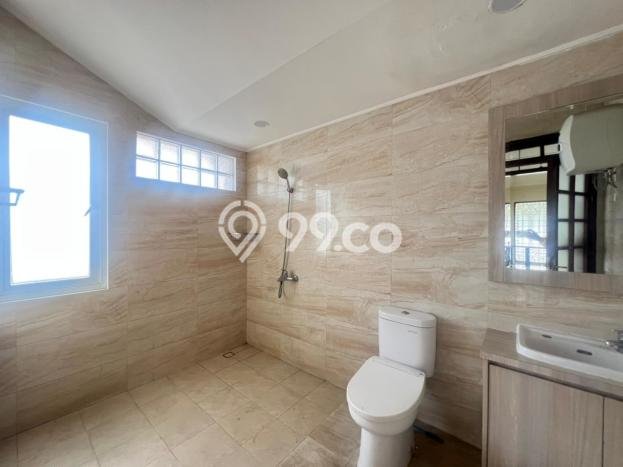 Rumah Elit LB 400m2 Siap Huni Desain Elegan di Setiabudi, Bandung Rumah Elit LB 400m2 Siap Huni Desain Elegan di Setiabudi, Bandung