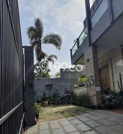 Rumah Luxury Modern Tanpa Renovasi di Setra Sari Bandung Rumah Luxury Modern Tanpa Renovasi di Setra Sari Bandung