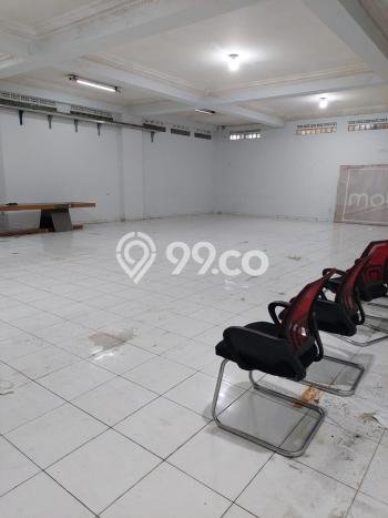 Komersial untuk Disewa di Pusat Bandung Luas Bangunan 300m2 Komersial untuk Disewa di Pusat Bandung Luas Bangunan 300m2