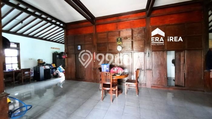 Komersial Dijual di Grogol Sukoharjo dengan Luas Bangunan 500m2 Komersial Dijual di Grogol Sukoharjo dengan Luas Bangunan 500m2
