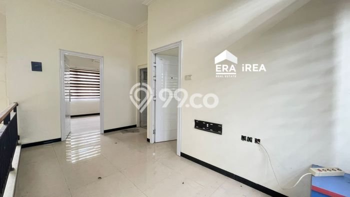 Dijual Cepat Rumah Favorit Siap Huni LB 170m2 di Banjarsari, Solo Dijual Cepat Rumah Favorit Siap Huni LB 170m2 di Banjarsari, Solo