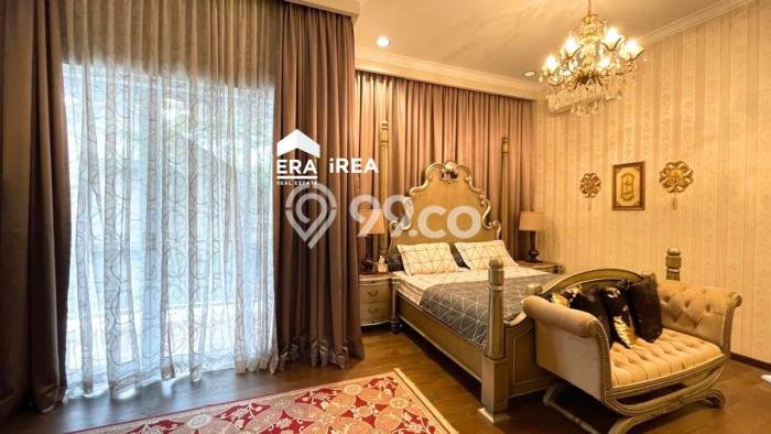 Rumah Elit LB 250m2 Siap Huni Desain Elegan di Gentan, Sukoharjo Rumah Elit LB 250m2 Siap Huni Desain Elegan di Gentan, Sukoharjo