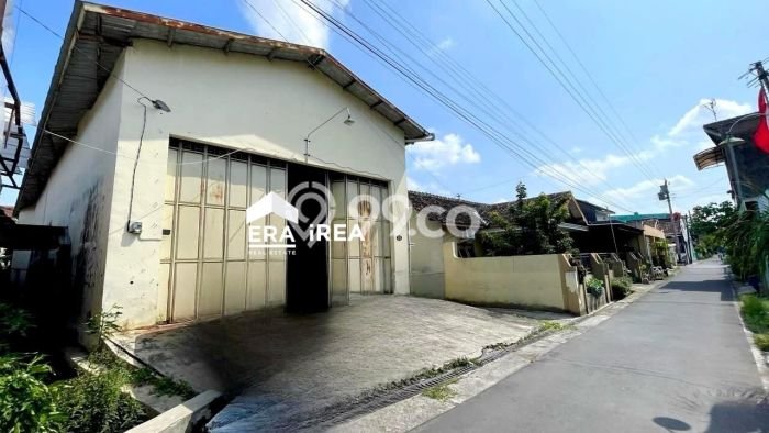 Gudang Usaha Dijual di Kartasura Sukoharjo LT 331m2 & LB 331m2 Gudang Usaha Dijual di Kartasura Sukoharjo LT 331m2 & LB 331m2