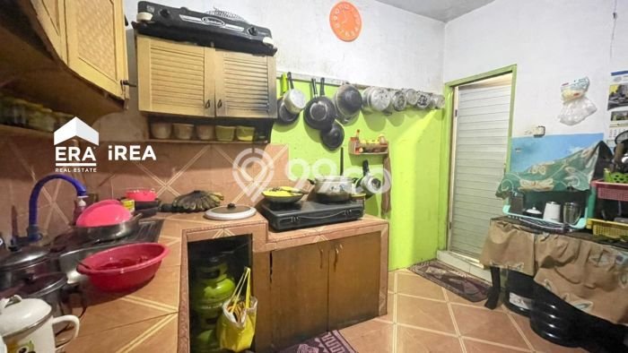 Jual Rumah Bagus Siap Huni LB 160m2 di Kartasura, Sukoharjo Jual Rumah Bagus Siap Huni LB 160m2 di Kartasura, Sukoharjo