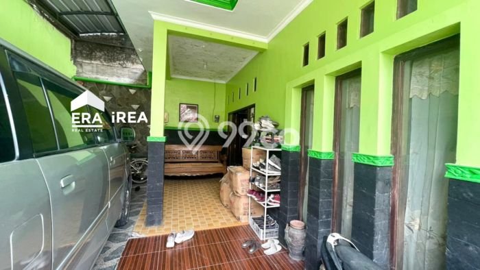 Jual Rumah Bagus Siap Huni LB 160m2 di Kartasura, Sukoharjo Jual Rumah Bagus Siap Huni LB 160m2 di Kartasura, Sukoharjo
