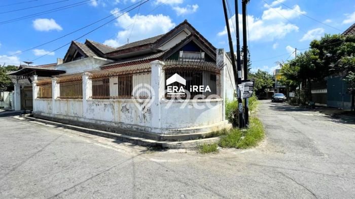 Hot Offer Hunian Mewah Ideal dan Luas di Colomadu, Karanganyar Hot Offer Hunian Mewah Ideal dan Luas di Colomadu, Karanganyar
