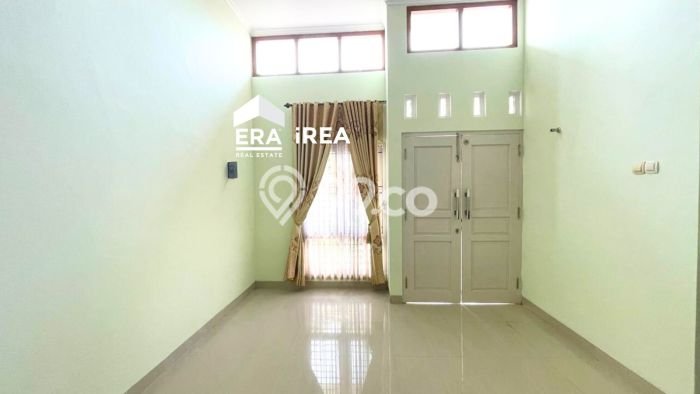 Hunian Cantik Minimalis Lb 200m2 di Kartasura, Sukoharjo Hunian Cantik Minimalis Lb 200m2 di Kartasura, Sukoharjo