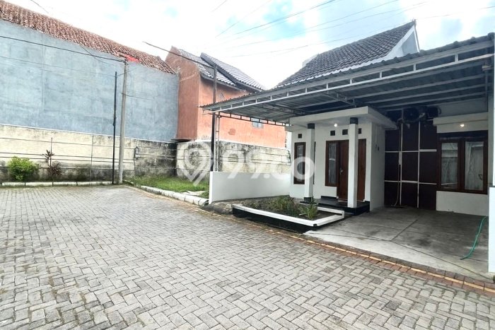 Dijual Rumah 2 Kamar Lokasi Ideal Bagus dan Strategis di Gentan Dijual Rumah 2 Kamar Lokasi Ideal Bagus dan Strategis di Gentan