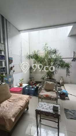 For Sale Rumah 4 Kamar Lokasi Strategis Nyaman dan Strategis di BSD For Sale Rumah 4 Kamar Lokasi Strategis Nyaman dan Strategis di BSD