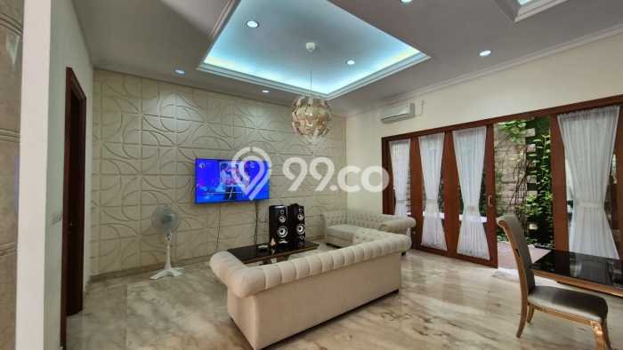 Rumah Elit LB 310m2 Siap Pakai Desain Elegan di Surabaya Kota, Surabaya Rumah Elit LB 310m2 Siap Pakai Desain Elegan di Surabaya Kota, Surabaya