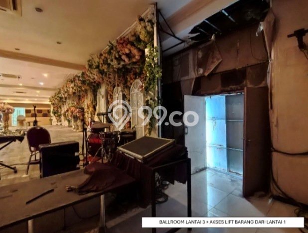 Komersial Dijual di Surabaya LT 1623m2 & LB 1623m2 Lokasi Terbaik! Komersial Dijual di Surabaya LT 1623m2 & LB 1623m2 Lokasi Terbaik!