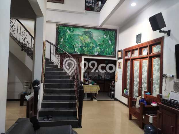 Hunian Elit LB 450m2 Siap Pakai Desain Elegan di Surabaya Kota, Surabaya Hunian Elit LB 450m2 Siap Pakai Desain Elegan di Surabaya Kota, Surabaya