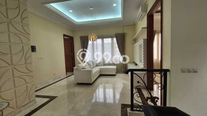 Rumah Elit LB 310m2 Siap Pakai Desain Elegan di Surabaya Kota, Surabaya Rumah Elit LB 310m2 Siap Pakai Desain Elegan di Surabaya Kota, Surabaya