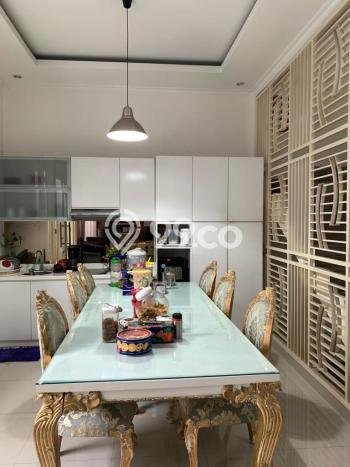 For Sale! Premium House LT 179m2 Desain Elegan di Surabaya Kota For Sale! Premium House LT 179m2 Desain Elegan di Surabaya Kota