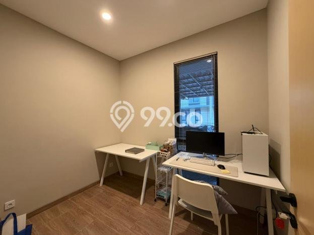 Rumah Luas Asri 3 KT Siap Huni di Suvarna Sutera Tangerang Rumah Luas Asri 3 KT Siap Huni di Suvarna Sutera Tangerang