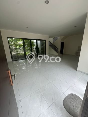Disewakan! Rumah 4 Kamar Tidur &
3 Kamar Mandi di Suvarna Sutera, Tangerang Disewakan! Rumah 4 Kamar Tidur &
3 Kamar Mandi di Suvarna Sutera, Tangerang