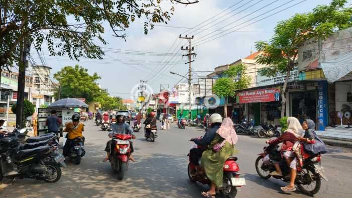 Unit Ruko Strategis di Krian, Sidoarjo Potensi Cuan Besar Unit Ruko Strategis di Krian, Sidoarjo Potensi Cuan Besar