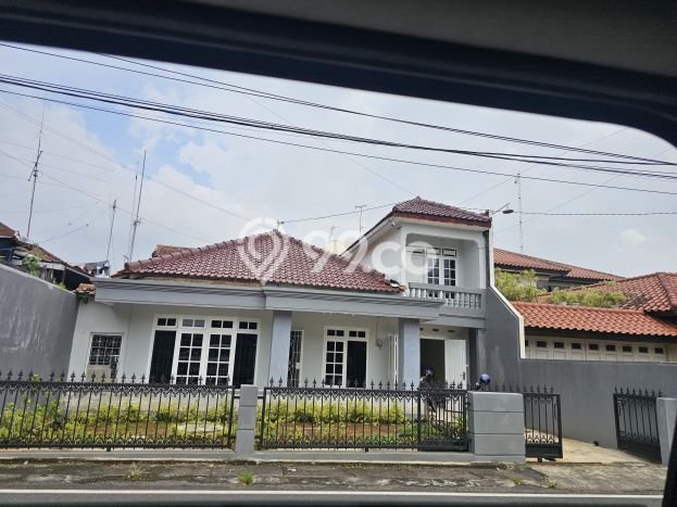 Komersial Paling Dicari LB 222m2 Dijual di Tingkir Komersial Paling Dicari LB 222m2 Dijual di Tingkir
