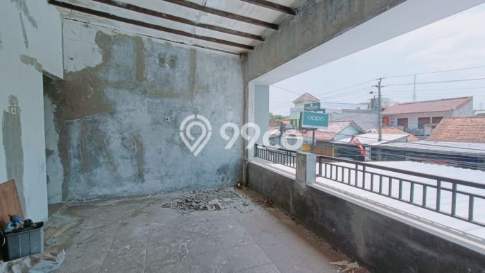 LOKASI STRATEGIS! Ruko Kawasan , Luas 240m2m², Pusat Komersial, Jalan Utama LOKASI STRATEGIS! Ruko Kawasan , Luas 240m2m², Pusat Komersial, Jalan Utama