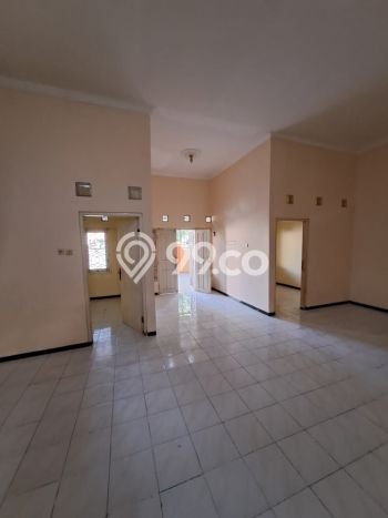 For Sale Hunian Rumah Terawat 3 KT di Ketileng, Semarang For Sale Hunian Rumah Terawat 3 KT di Ketileng, Semarang