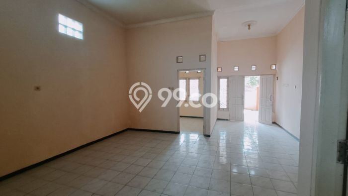 For Sale Hunian Rumah Terawat 3 KT di Ketileng, Semarang For Sale Hunian Rumah Terawat 3 KT di Ketileng, Semarang