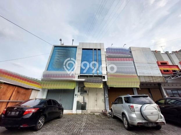 Ruko Lokasi Premium di Ngaliyan, Luas 124m2m², Ready Bisnis Ruko Lokasi Premium di Ngaliyan, Luas 124m2m², Ready Bisnis