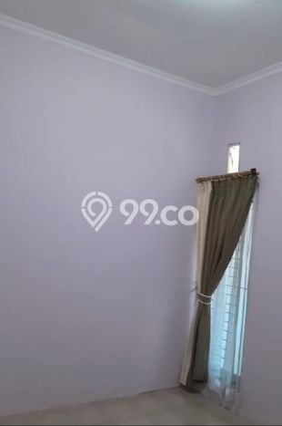 Lokasi strategis! Rumah siap pakai dikontrakkan di Tembalang LB 80m2 Lokasi strategis! Rumah siap pakai dikontrakkan di Tembalang LB 80m2