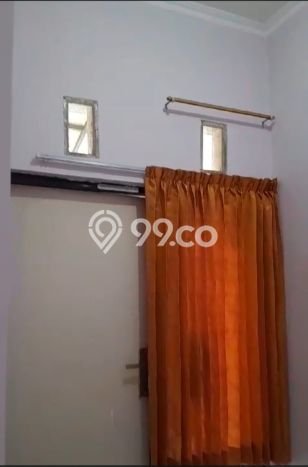 Lokasi strategis! Rumah siap pakai dikontrakkan di Tembalang LB 80m2 Lokasi strategis! Rumah siap pakai dikontrakkan di Tembalang LB 80m2