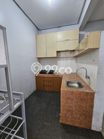 Lokasi strategis! Rumah siap pakai disewakan di Tembalang LB 250m2 Lokasi strategis! Rumah siap pakai disewakan di Tembalang LB 250m2