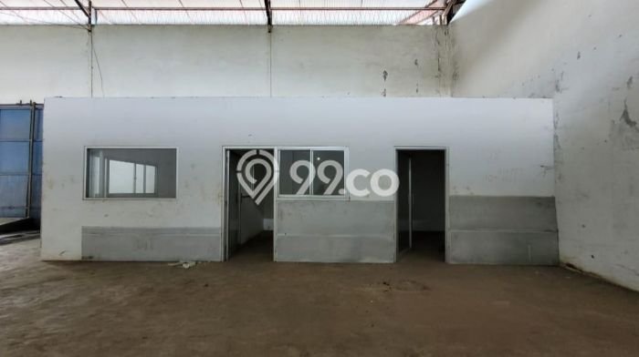 Disewakan Gudang komersial di Semarang Timur luas bangunan 700m2 Disewakan Gudang komersial di Semarang Timur luas bangunan 700m2