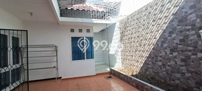 Rumah Cantik Siap Pakai Di Semarang Barat Luas 220m2 Lokasi Strategis Rumah Cantik Siap Pakai Di Semarang Barat Luas 220m2 Lokasi Strategis