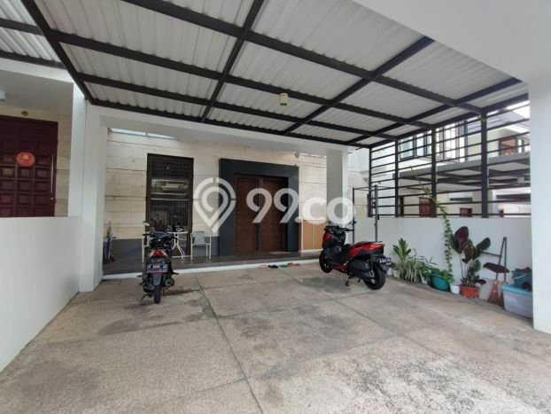 Ready to Use! Luxury House LT 216m2 Desain Modern di Bukit Sari Ready to Use! Luxury House LT 216m2 Desain Modern di Bukit Sari