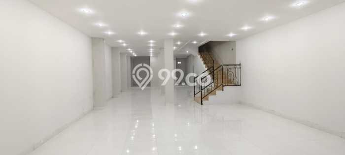 Unit Ruko Dijual di Sidomukti Salatiga Luas Bangunan 400m2 Unit Ruko Dijual di Sidomukti Salatiga Luas Bangunan 400m2