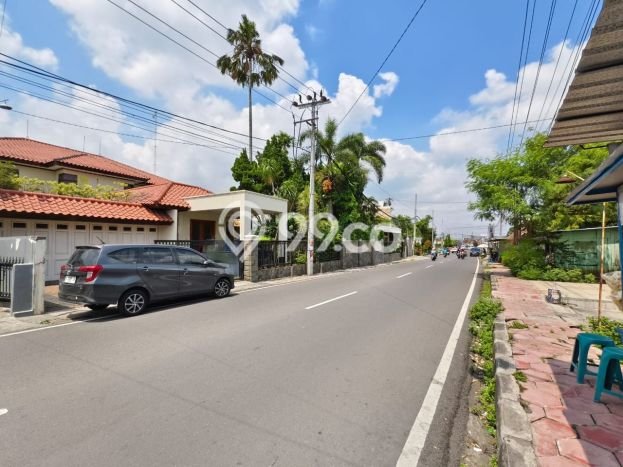 Komersial Paling Dicari LB 222m2 Dijual di Tingkir Komersial Paling Dicari LB 222m2 Dijual di Tingkir