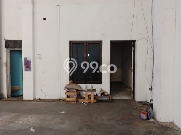 Unit Gudang Paling Strategis di Semarang Timur Semarang dengan LB 260m2 Unit Gudang Paling Strategis di Semarang Timur Semarang dengan LB 260m2