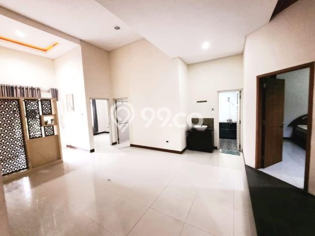 Disewakan segera rumah minimalis strategis 5 Kamar di Tembalang, Semarang Disewakan segera rumah minimalis strategis 5 Kamar di Tembalang, Semarang