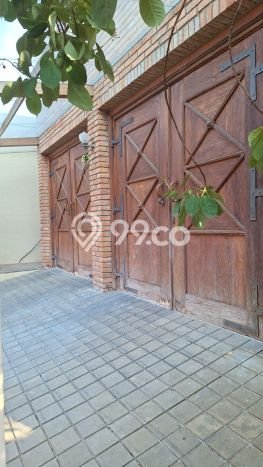 Lokasi terbaik! Rumah siap pakai dikontrakkan di Candisari LB 300m2 Lokasi terbaik! Rumah siap pakai dikontrakkan di Candisari LB 300m2