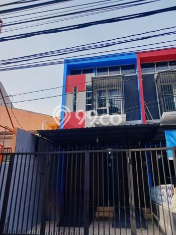 Ruko Disewa di Banyumanik, Semarang, LT 111m2 / LB 180m2 Ruko Disewa di Banyumanik, Semarang, LT 111m2 / LB 180m2