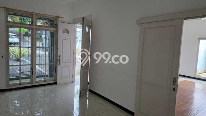 Disewakan Cepat Rumah Kondisi Baik di Area Gajah Mungkur, Semarang Disewakan Cepat Rumah Kondisi Baik di Area Gajah Mungkur, Semarang