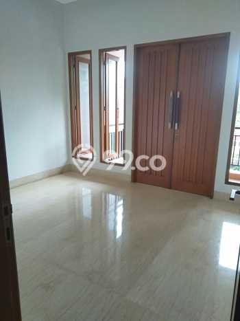 Hunian Elit LB 316m2 Siap Huni Desain Elegan di Kemang, Jakarta Selatan Hunian Elit LB 316m2 Siap Huni Desain Elegan di Kemang, Jakarta Selatan