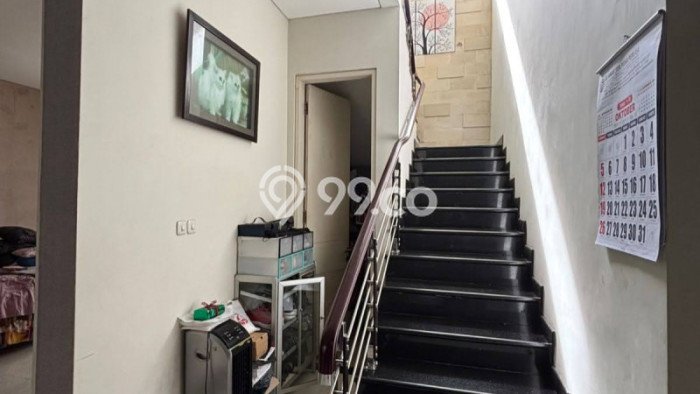 Rumah Elit LB 270m2 Siap Huni Desain Elegan di Citraland, Surabaya Rumah Elit LB 270m2 Siap Huni Desain Elegan di Citraland, Surabaya