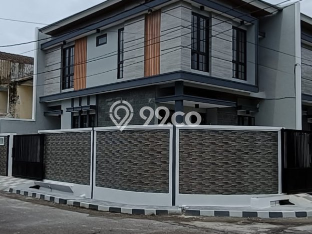 Dijual Rumah Modern 4 KT di Kedung Baruk, Surabaya Dijual Rumah Modern 4 KT di Kedung Baruk, Surabaya