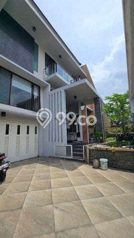 Rumah Luxury Modern Siap Huni di Dieng Malang Rumah Luxury Modern Siap Huni di Dieng Malang