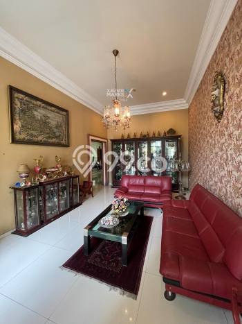 Rumah Elit LB 300m2 Siap Pakai Desain Elegan di Dieng, Malang Rumah Elit LB 300m2 Siap Pakai Desain Elegan di Dieng, Malang