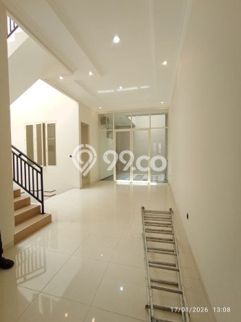 Jual Rumah Luas Megah Dengan View Cantik di Tidar, Malang Jual Rumah Luas Megah Dengan View Cantik di Tidar, Malang
