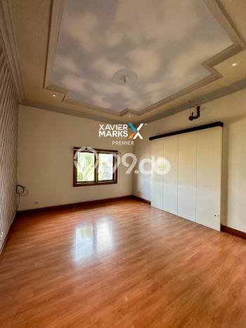 Dijual Cepat Rumah LB 500m2m² di Area Premium, Malang Dijual Cepat Rumah LB 500m2m² di Area Premium, Malang